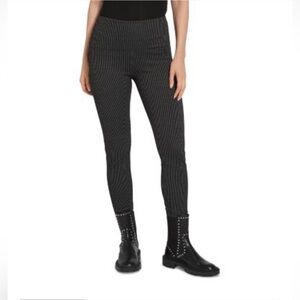 LYSSÉ
Lyssé Cotton Printed Stretch Leggings